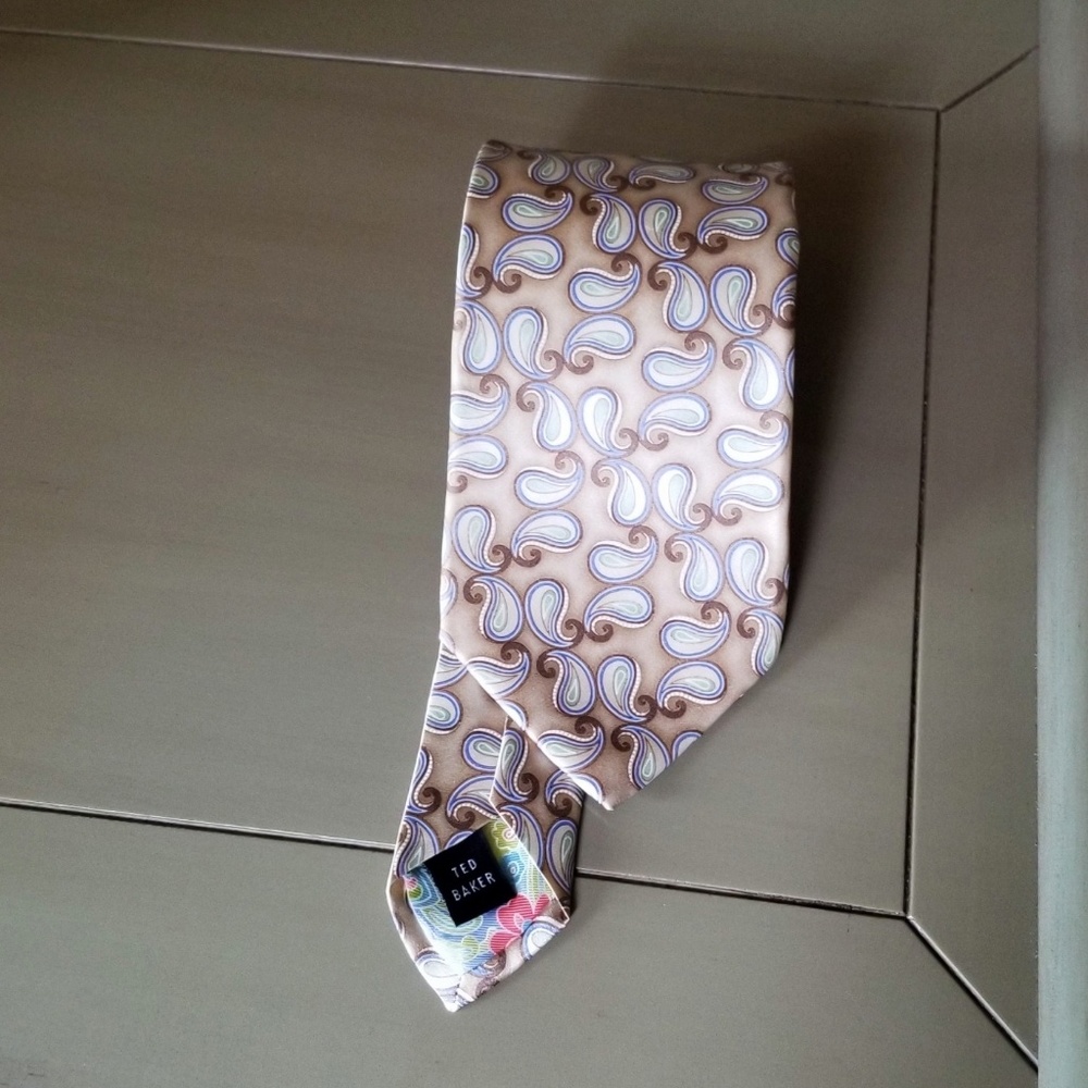 NWOT- Ted Baker London Tie